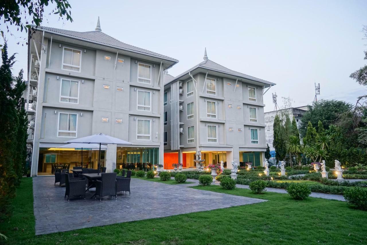 Nantra Chiangmai Riverfront Hotel Chiang Mai Exterior foto